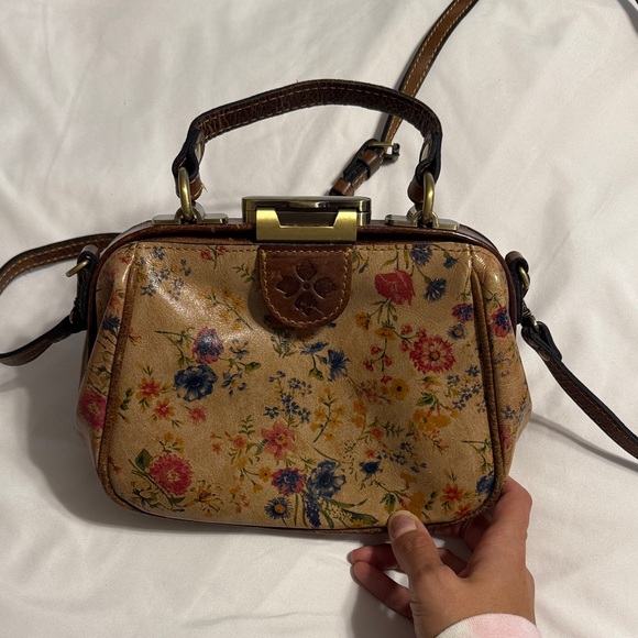 Floral Tan Leather Handbag - Picture 1 of 3